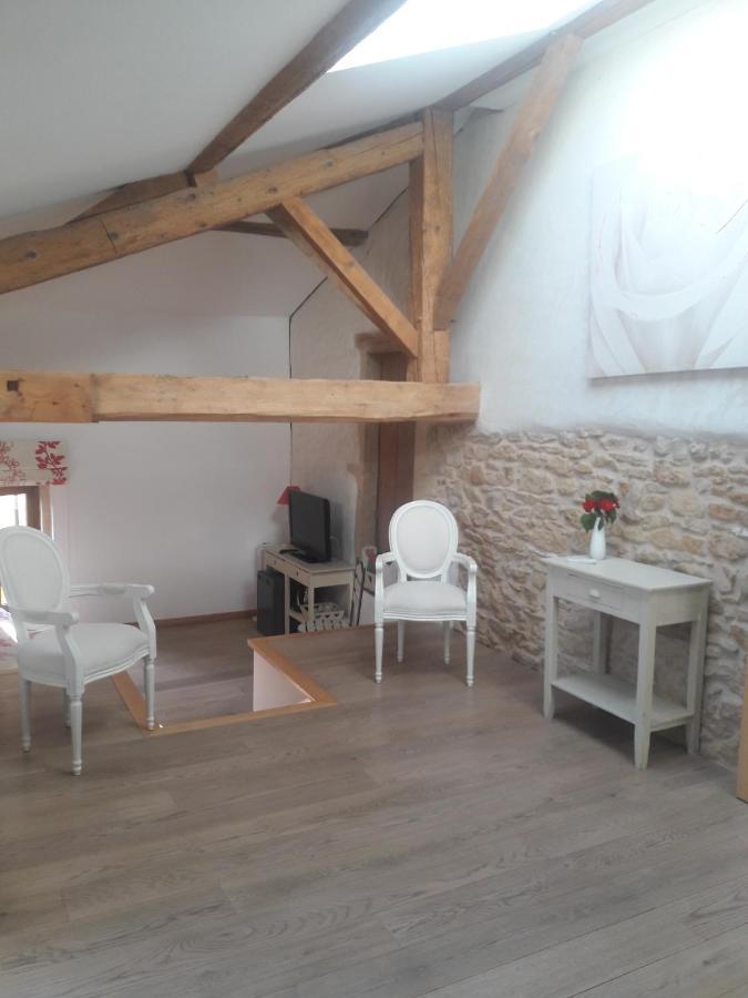 Chambres D'Hotes "Le Calme" Denicé Zewnętrze zdjęcie